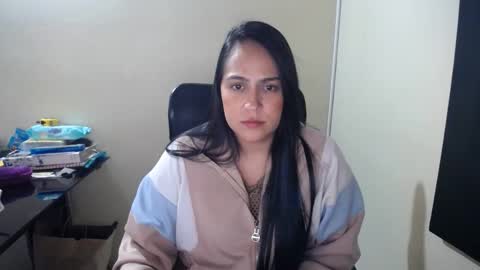 Snapshot of neny445 chatting on February 11, 1:20 pm kelly lopez online show from February 11, 1:20 pm
