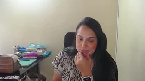 Snapshot of neny445 chatting on March 10, 6:23 pm kelly lopez online show from March 10, 6:23 pm