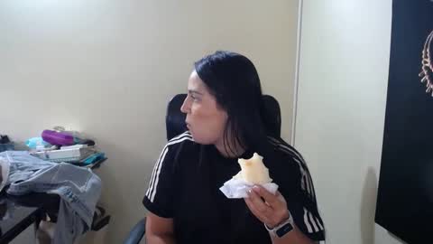 Snapshot of neny445 chatting on February 20, 1:30 pm kelly lopez online show from February 20, 1:30 pm