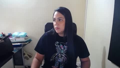 Snapshot of neny445 chatting on February 18, 1:33 pm kelly lopez online show from February 18, 1:33 pm