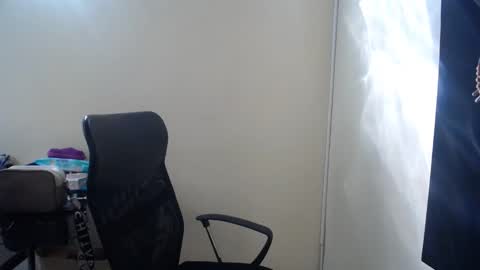 Snapshot of neny445 chatting on February 28, 3:15 pm kelly lopez online show from February 28, 3:15 pm