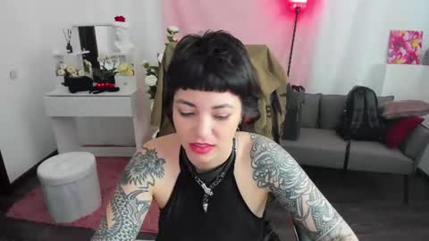 Neo Geisha online show from June 22, 4:09 am