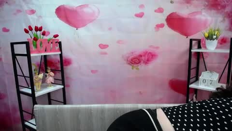 NeonilaLisova online show from April 7, 11:23 am