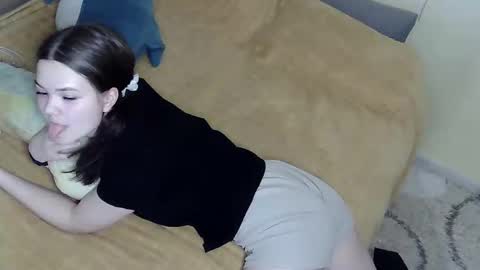 nessa2007 online show from March 21, 7:52 pm