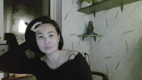 Nettie Allie online show from December 17, 4:33 pm