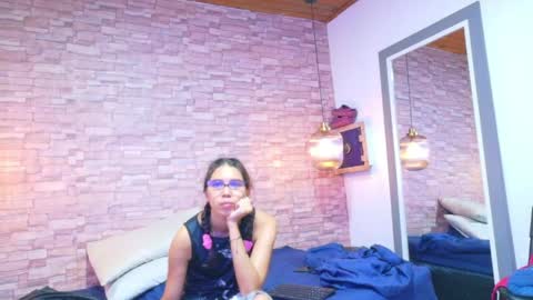 nextdoor_fantasy online show from June 4, 3:12 am