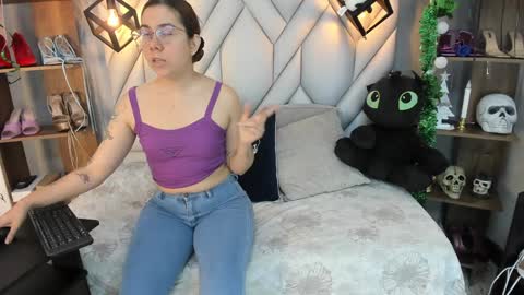 Milena online show from January 8, 1:20 pm