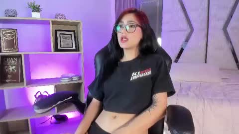 nezukoo_1 online show from June 14, 2:24 am