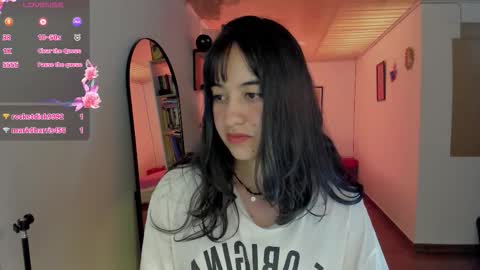 Nia online show from March 24, 8:25 pm