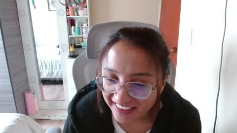 Dani online show from June 26, 3:57 pm