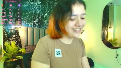 Snapshot of nia_starkx chatting on October 6, 2:01 pm nia_starkx online show from October 6, 2:01 pm
