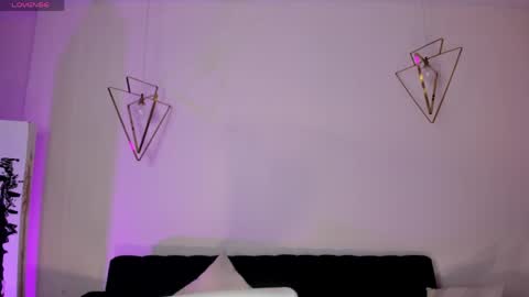 SQUIRTER DOLL    online show from April 12, 10:45 pm