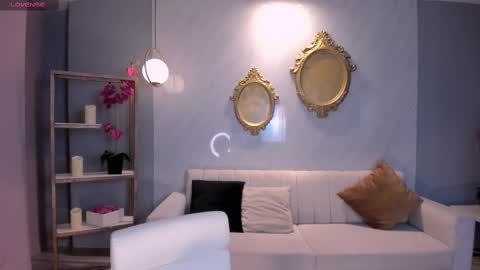 Snapshot of niaholland chatting on September 11, 7:47 pm SQUIRTER DOLL online show from September 11, 7:47 pm