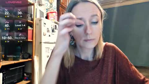 Snapshot of nicekat chatting on October 15, 7:27 pm Kathrine online show from October 15, 7:27 pm