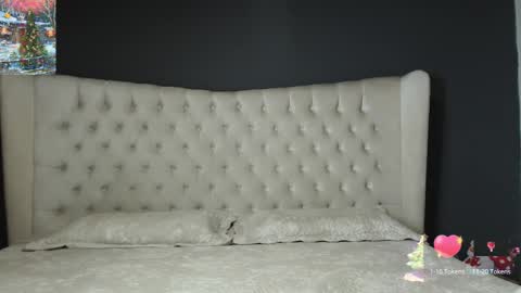 Snapshot of nichole_bree chatting on December 4, 10:57 am Nichole online show from December 4, 10:57 am
