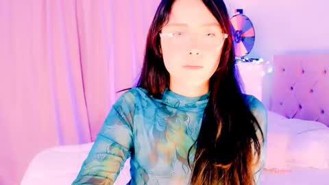 LOVE online show from May 16, 7:44 am
