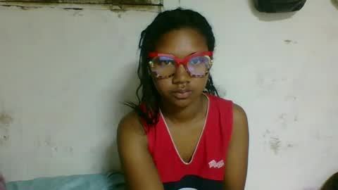 nickiqqyuu online show from August 2, 11:52 pm