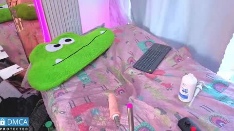 NICKY online show from September 12, 7:32 pm