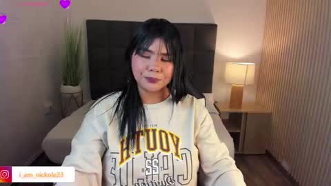 Snapshot of nicky_peyton chatting on February 19, 2:33 am Nicky online show from February 19, 2:33 am