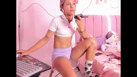 nicky_teem online show from June 11, 12:35 pm