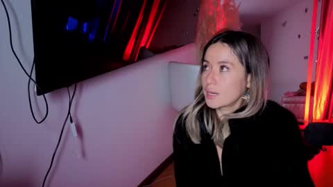 Nicky online show from February 3, 11:18 pm