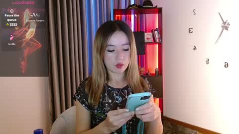 Snapshot of nickywindsor chatting on March 1, 6:21 pm Nicky online show from March 1, 6:21 pm