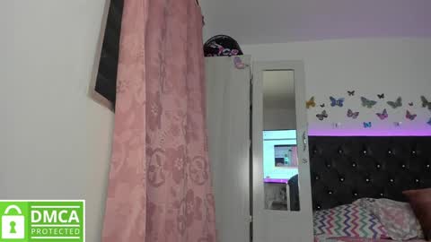 Snapshot of nicol3_0 chatting on January 22, 4:23 am Nicole online show from January 22, 4:23 am