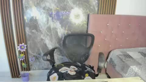 Nicol sanchez online show from July 14, 2:05 am