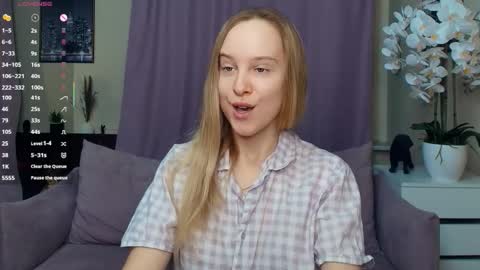 Nicoletta online show from March 10, 7:07 pm