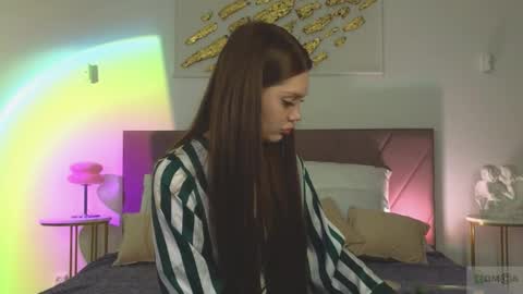 Nicole online show from February 12, 9:27 pm