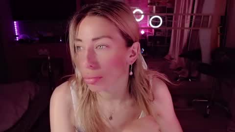Nicole online show from July 1, 1:27 am