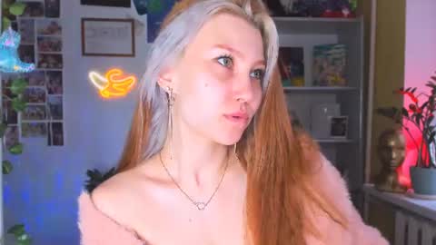 Nicole online show from July 22, 2:34 am