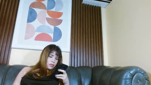 Nicole Ramires online show from January 14, 4:23 pm