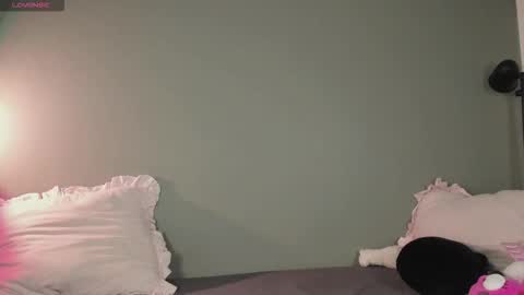 Mary online show from January 6, 4:05 am