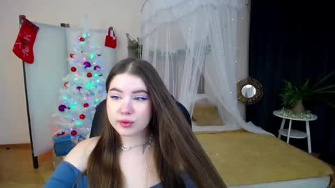 Snapshot of nicolefoxery chatting on December 17, 3:17 am nicolefoxery online show from December 17, 3:17 am