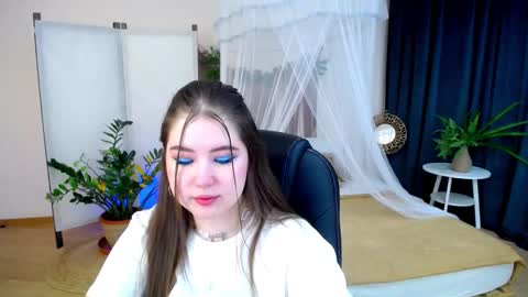 Snapshot of nicolefoxery chatting on December 7, 3:14 am nicolefoxery online show from December 7, 3:14 am