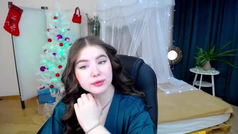 Snapshot of nicolefoxery chatting on December 10, 6:49 pm nicolefoxery online show from December 10, 6:49 pm