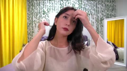 Nicole online show from December 2, 7:10 am