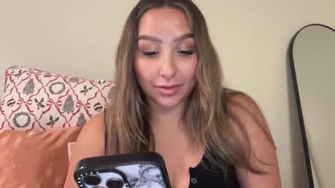 nicolelovesyou444 online show from November 18, 3:07 am