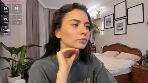 Dua Lipa online show from November 14, 4:40 pm