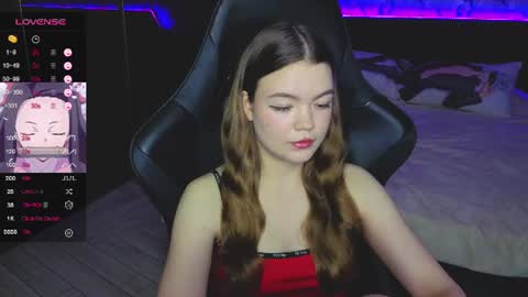 NicoleMeew online show from July 4, 7:10 pm