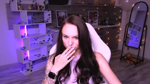 Nicole online show from May 30, 7:43 pm