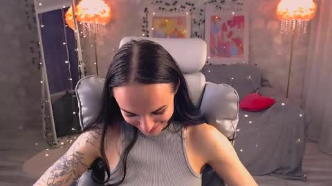 Nicole online show from June 1, 6:42 pm