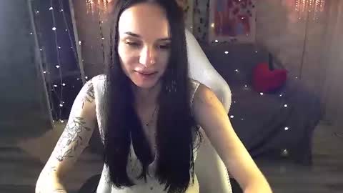 Nicole online show from June 12, 4:26 pm