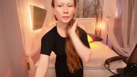Nicole online show from May 30, 12:03 pm