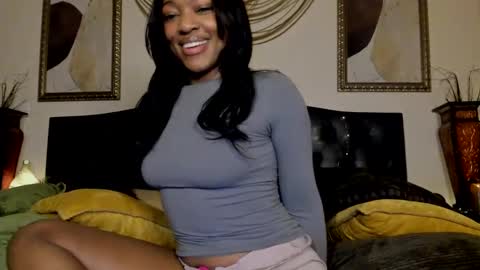 Nicole online show from December 9, 2:02 am