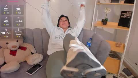 NicolRoss online show from November 7, 2:11 pm