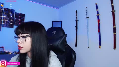 Lizzie online show from December 17, 8:10 pm