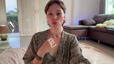 Aurora online show from April 18, 10:18 am