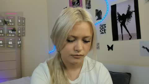 Hannah help me get 50 thumbs up online show from July 9, 7:33 am